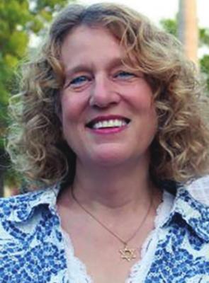 LEAH COHN is a small animal internal medicine professor in the MU College of Veterinary Medicine.
