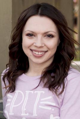 SERENA KOTALIK owns a wholesaling company that customizes drinkware, blankets, tie-dye apparel, tote bags, koozies, hats, and more.
