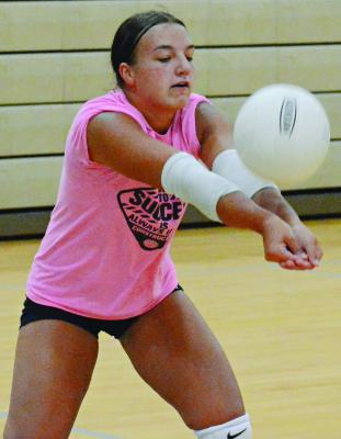EXCELSIOR SPRINGS Captain of the Week Maddie Breshears practices her bump passing to prep for varsity volleyball season. SHAWN RONEY | Staff