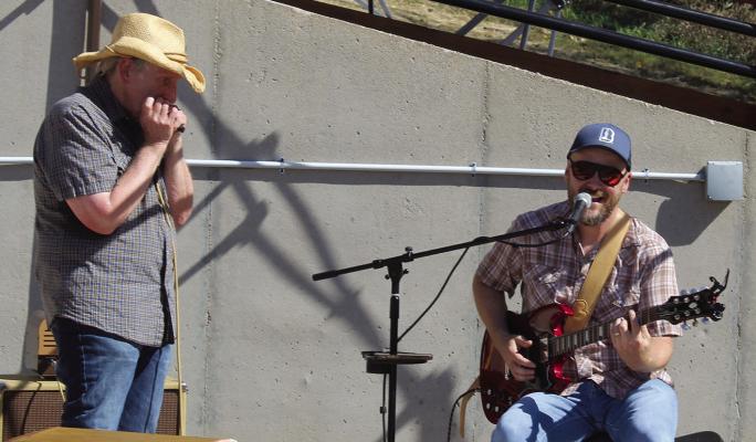 CRYSTAL LAKES Fall Fest attendees enjoy live music. MIRANDA JAMISON | Staff