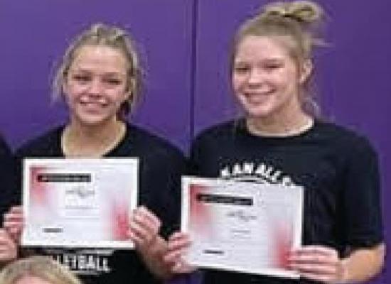PHOTO COURTESY of Marcie Roberts EXCELSIOR SPRINGS volleyballers Rylie Stottlemyre and Kyli Crowley are among the participants in last month’s GKCVCA MO/KAN All-Star match.