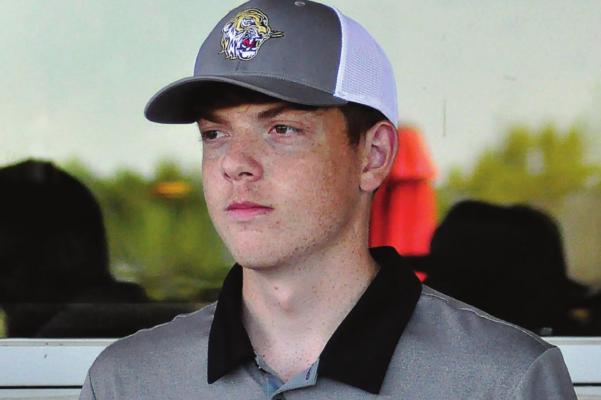 ETHAN EDWARDS excelsior springs golfer, state qualifier