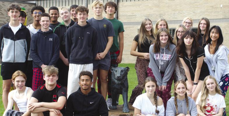 Tigers unveil homecoming court