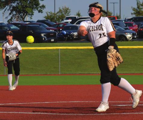EXCELSIOR SPRINGS freshman pitcher Sydney Jones delivers a strike during a victory last week. DUSTIN DANNER | Staff