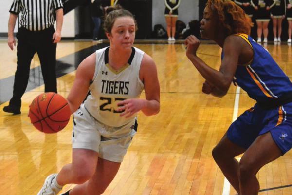 JUNIOR RYLIE STOTTLEMYRE drives past a Center defender. DUSTIN DANNER | Staff