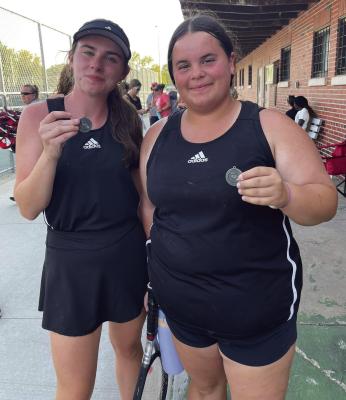 SHELBY STODDEN (left) and Malaya Tedesco will represent Excelsior Springs in doubles girls tennis at Class 1 state competition in Springfield. DUSTIN DANNER | Staff