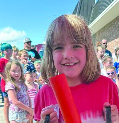 SOPHIA MERRICK is overjoyed after winning firework goodies at the R Mac’s Fireworks giveaway. R MAC’S FIREWORKS | Submitted