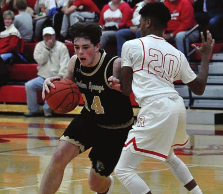 COVID has halted in-person basketball activities at Excelsior Springs High. SHAWN RONEY | Staff