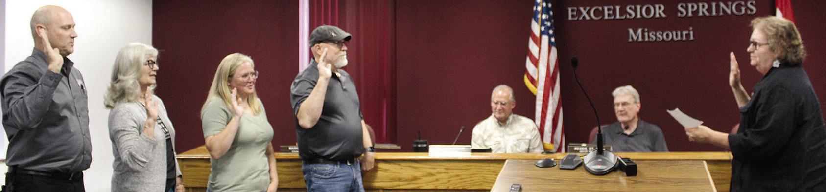 RECENTLY APPOINTED members of several Excelsior Springs boards and commissions take the oath of office. MIRANDA JAMISON | Staff
