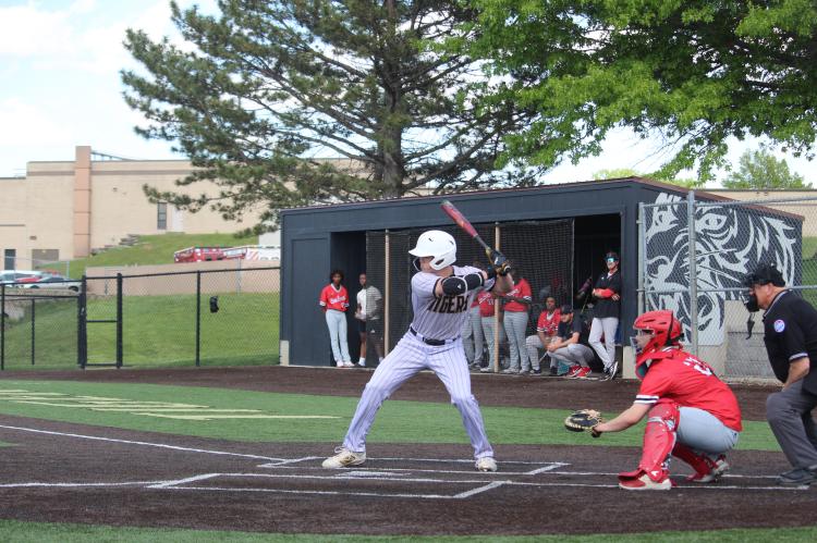 ES Baseball vs Raytown South