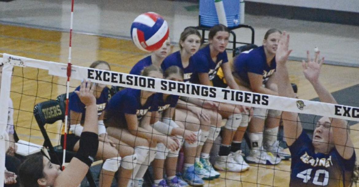 Price urges volleyballers to keep their heads up after loss