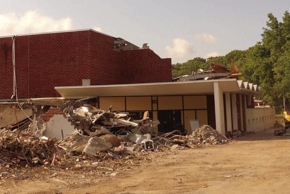 THE FRONT section of Lewis Elementary School is torn down, with the next step being the demolition of the gymnasium. See more photos on page 5 of today’s edition. ELIZABETH BARNT | Staff