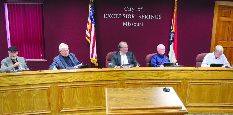 EXCELSIOR SPRINGS City Council members discuss agenda items during a recent meeting. MIRANDA JAMISON | Staff