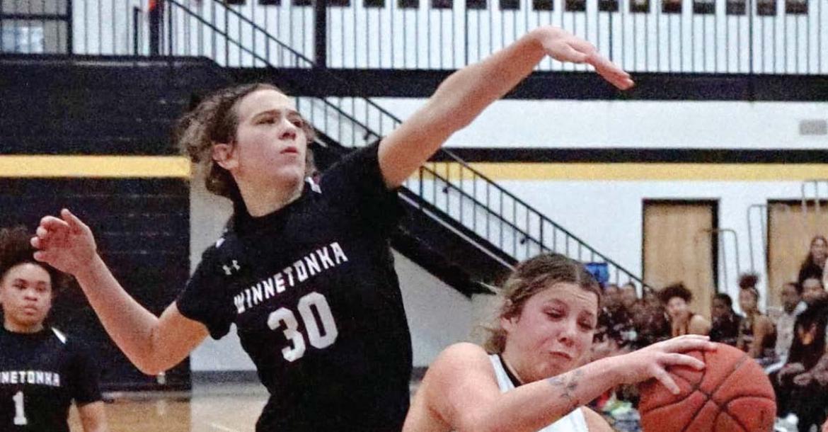Comeback attempts fall short for ES girls against ’Tonka